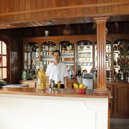 Le Domaine Des Pierres Hotel Сен-Пиер Екстериор снимка