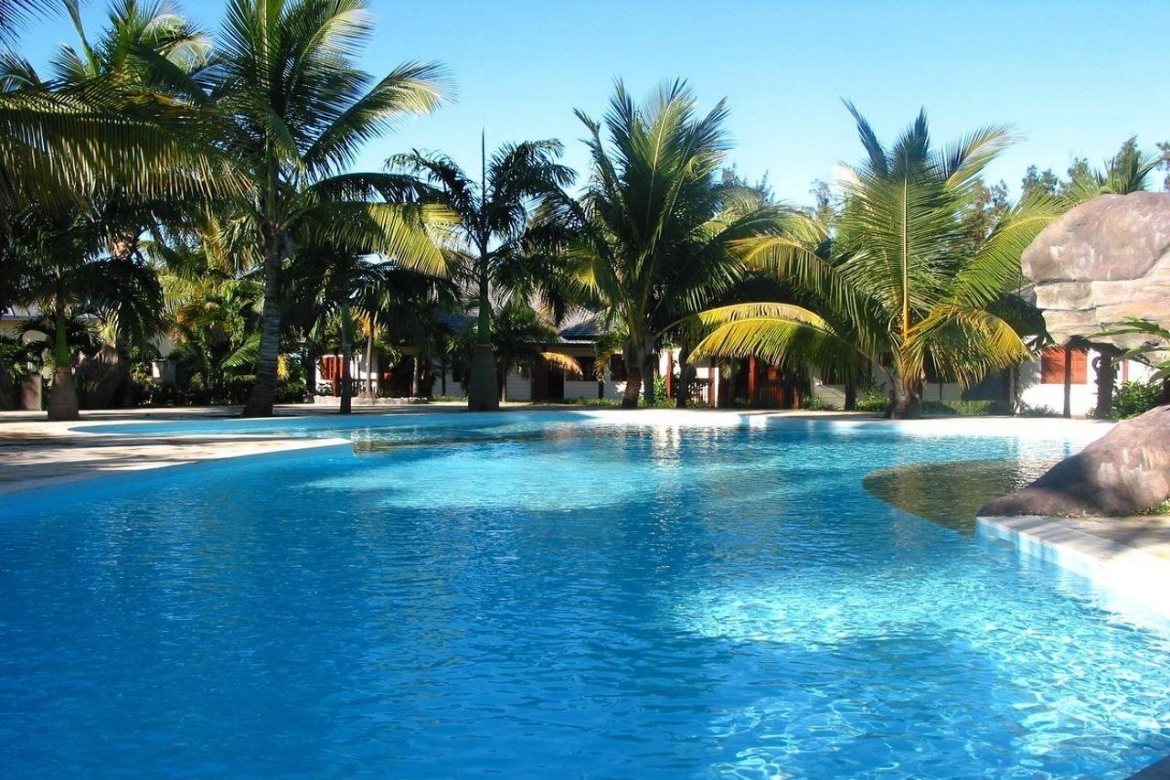 Le Domaine Des Pierres Hotel Сен-Пиер Екстериор снимка