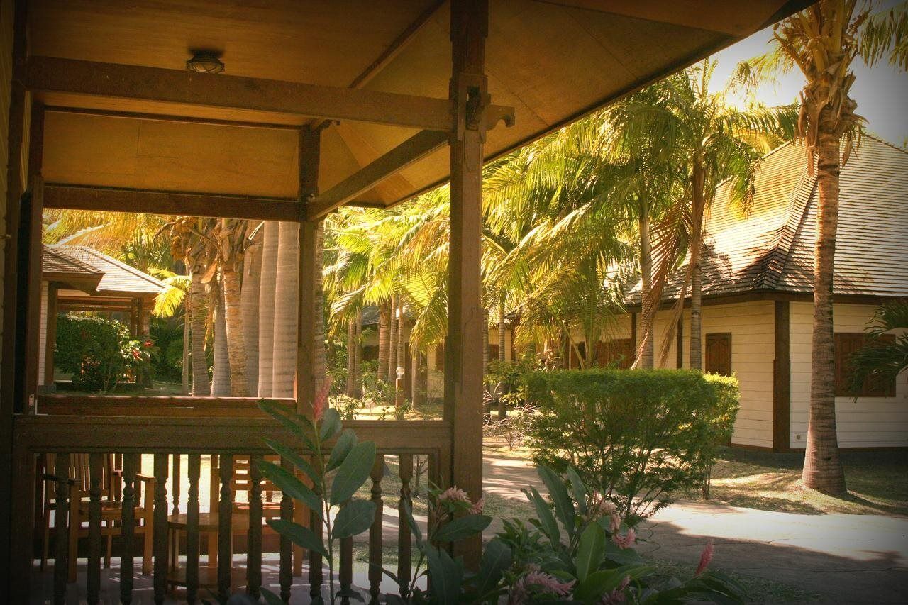 Le Domaine Des Pierres Hotel Сен-Пиер Екстериор снимка