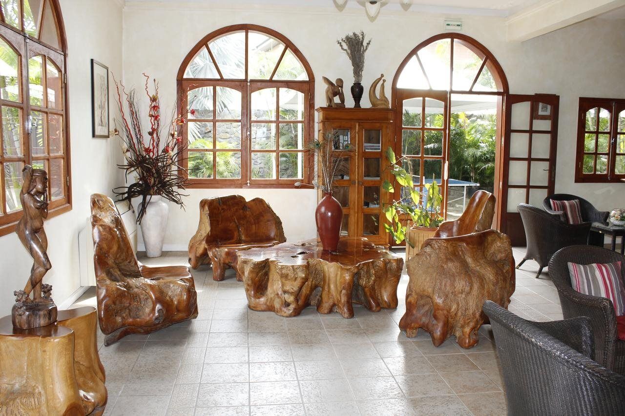 Le Domaine Des Pierres Hotel Сен-Пиер Екстериор снимка