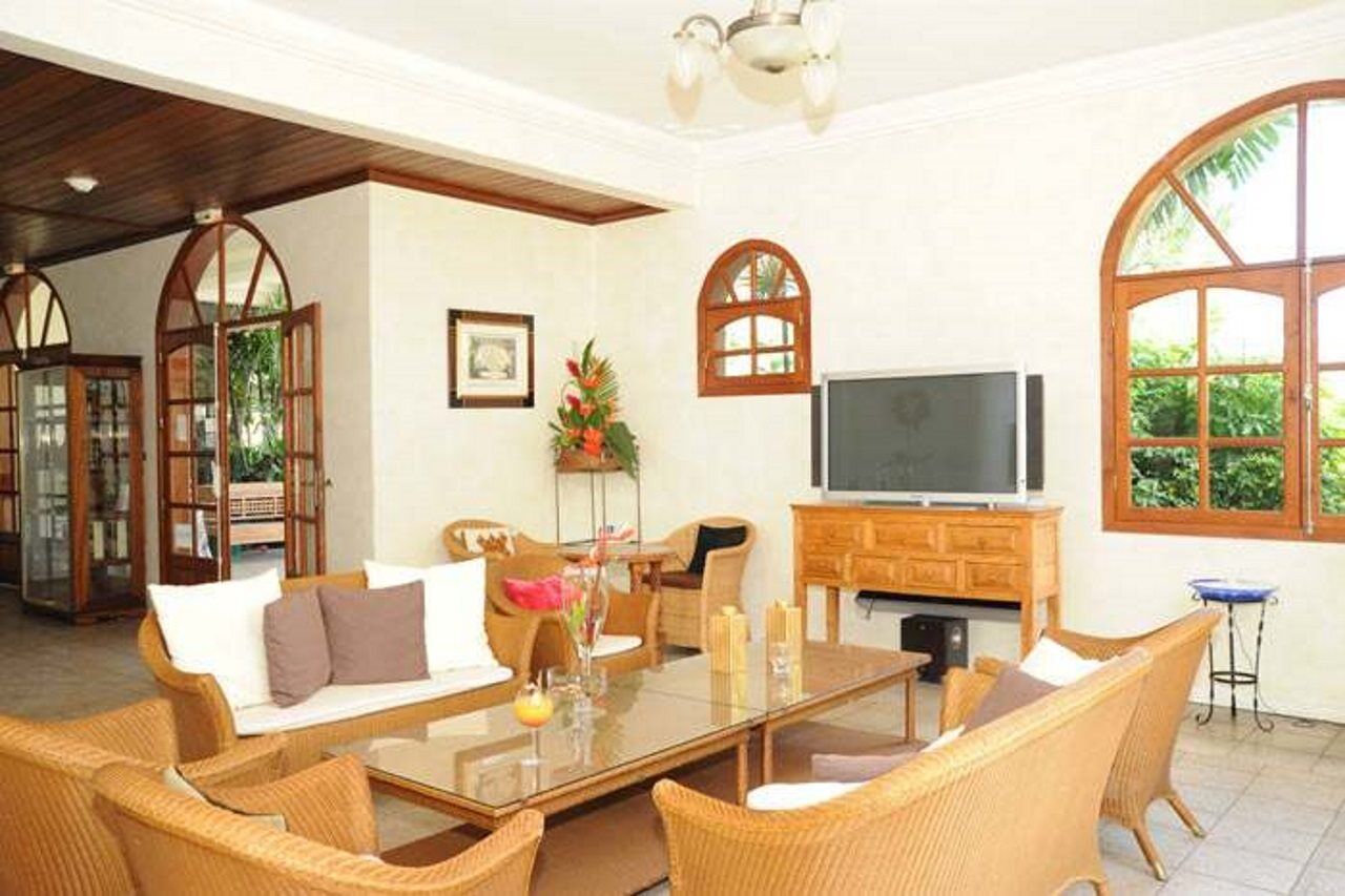 Le Domaine Des Pierres Hotel Сен-Пиер Екстериор снимка