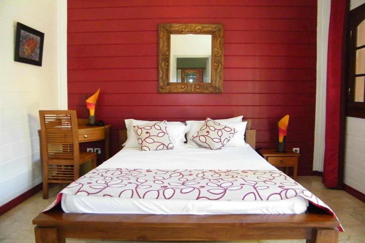 Le Domaine Des Pierres Hotel Сен-Пиер Екстериор снимка